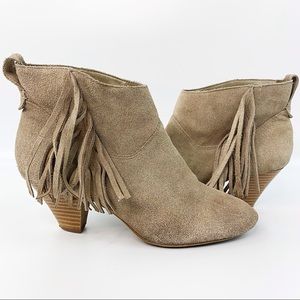 AMERICAN EAGLE Faux Suede Fringe Ankle Booties 7